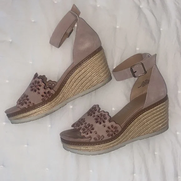 Mauve Espadrille Wedge - Picture 4 of 6